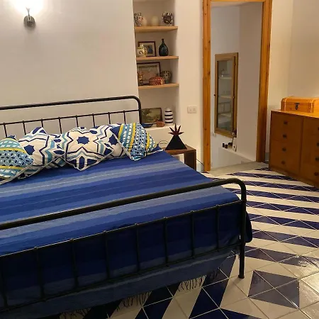 度假居 Casa Mandarino - Central, View And Silence 斯特龙博利