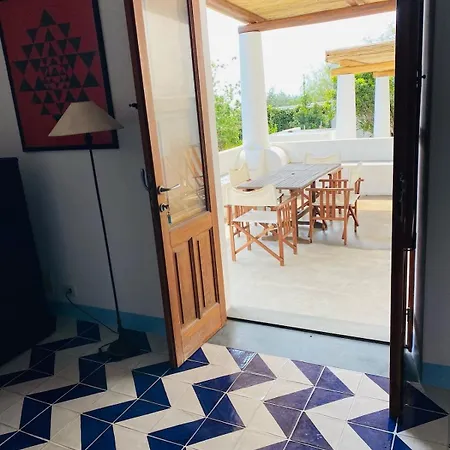 Casa Mandarino - Central, View And Silence 斯特龙博利