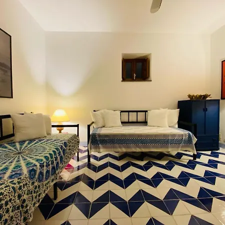 Casa Mandarino - Central, View And Silence * 斯特龙博利