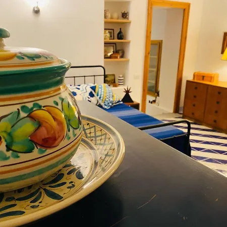 Casa Mandarino - Central, View And Silence 斯特龙博利